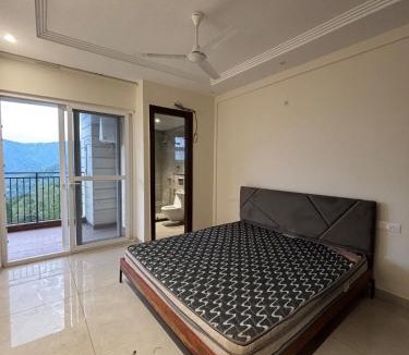 Nahan Apartment | Unwind in Nature