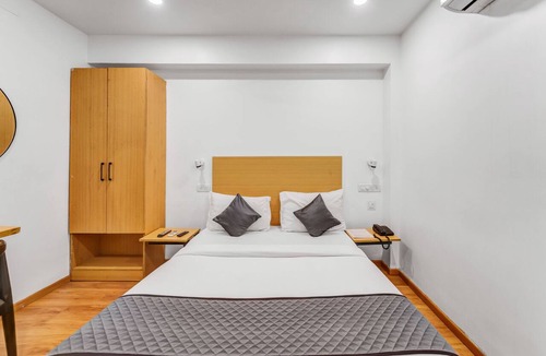 Thoraipakkam Hotel | UPAR Hotels Thoraipakkam OMR
