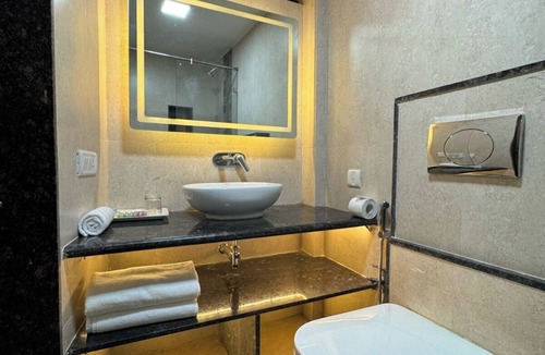 Lonavala Hotel | Upper Deck Resort - Highest Peak, Lonavala