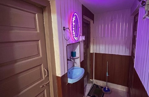 Sigra Hotel | Urban Lake Stay