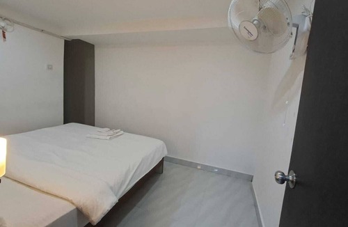 Thite Nagar Hotel | Urban Stay Home
