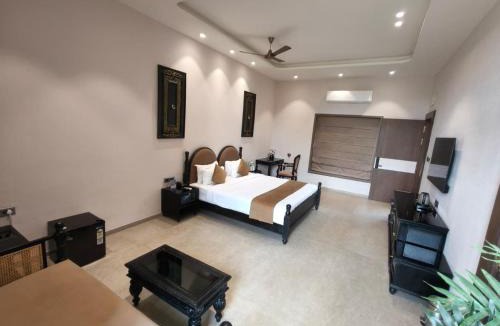 Raipur Resort | Vaikunth Village Resort