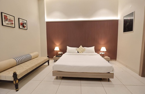 Latur Hotel | Vaishnav Hotel