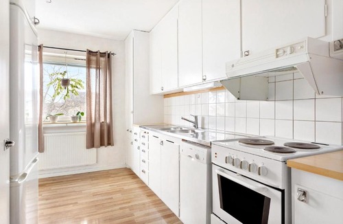 Surat District House | Valimbe Home