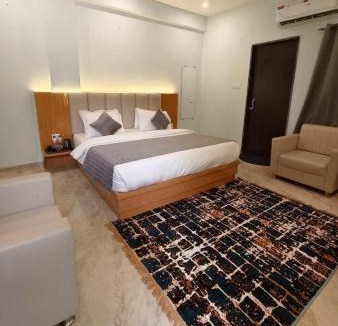 Indore Hotel | Vamika Family Suites
