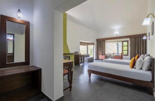 Sona Nadi Range Hotel | VANVASA RESORTs