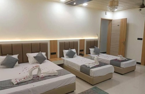 Varanasi Hotel | Varanasi Hotel Rudram Inn