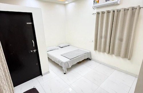 Akalkot House | Vatavriksha Guest House,Akkalkot