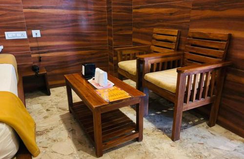 Dharapuram Hotel | Velavan Heritage Inn