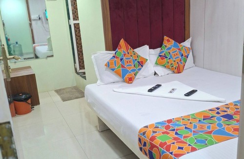 Wellington Pier Hotel | Venus Guest House