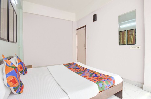 Pune Hotel | Via Dazling Studio