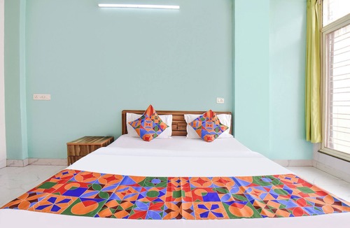 Pune Hotel | Via Dazling Studio