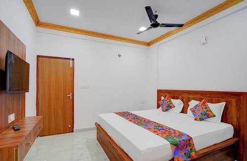 Bengaluru Hotel | Via Guru Residency - Kengeri