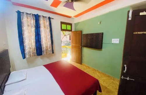 Calangute Hotel | Via Kajal