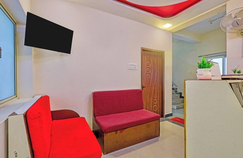 Nanganallur Hotel | Via KR Chennai