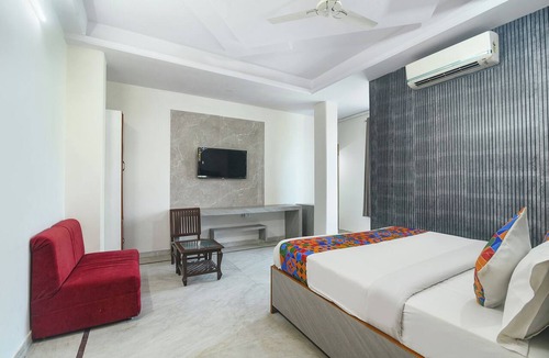 Mansarovar Hotel | Via Mansarovar Palace