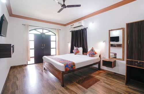 Baga Hotel | Via Romeo's Stay - A Beach Property