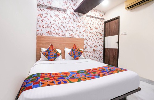 Andheri West Hotel | Via White Star