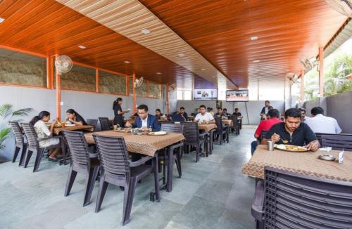 Pune Hotel | Via Yashraj Inn