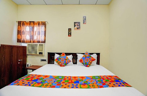 Madipakkam Hotel | Via Yazhini Hospitality Services