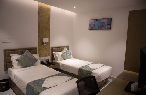 Kalyan Nagar Hotel | Vihaari 24 Business Hotel