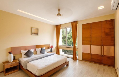Holy Cross Colony Apartment | Villa CostaMadeira by StayJadePvt PoolNr Airport