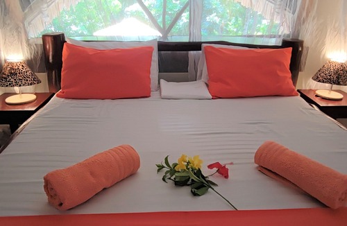 Galu Resort | Villa Mongoose Forest Dream Resort