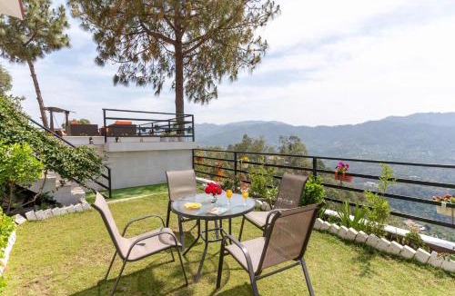 Sabathu Villa | Villa Woodside Meadows by VEO - Hilltop villa with Jacuzzi at Kasauli