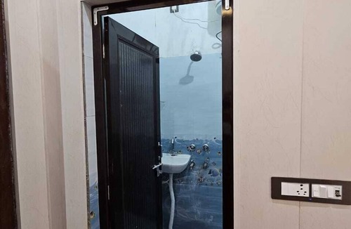 Faizabad Hotel | Vinayak Guest House