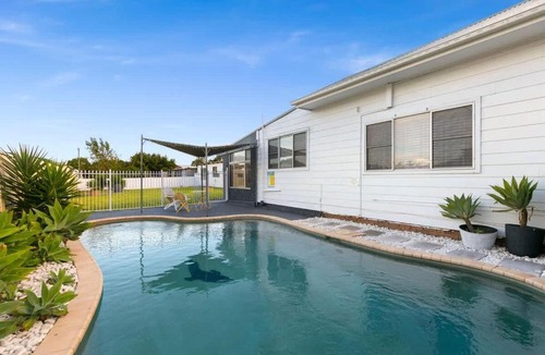 Newcastle House | Vino Cottage