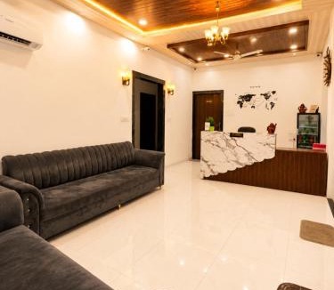 Khatu Hotel | Virat Palace 500 Mitter From Khatu Shyam Mandir