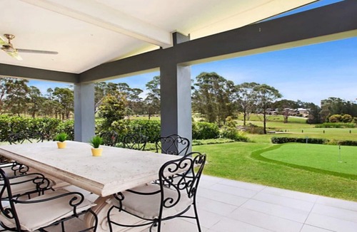 Pokolbin House | VISTA ONE - THE VINTAGE HOLIDAY HOUSES