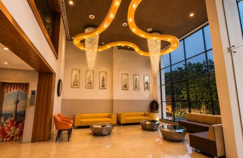 Anand Hotel | Viz Park Hotel - Business Hotel & Banquet, GIDC Anand