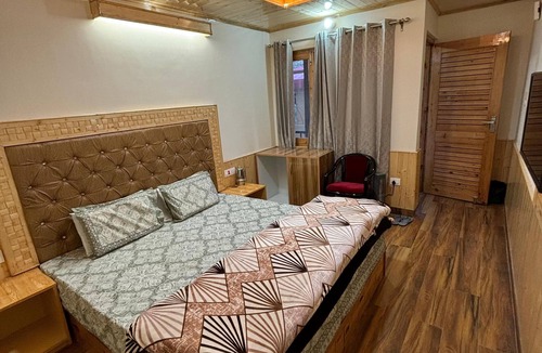 Shilon Bagh Hotel | Vizvei