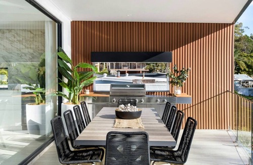 Nelson Bay House | Vue Two - Nelson Bay Waterfront Luxury