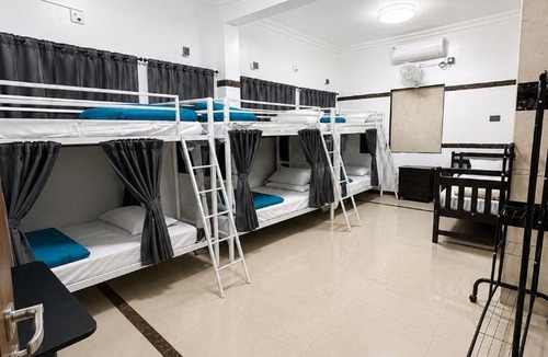 Kochi Hostel | W H Nest Hostel