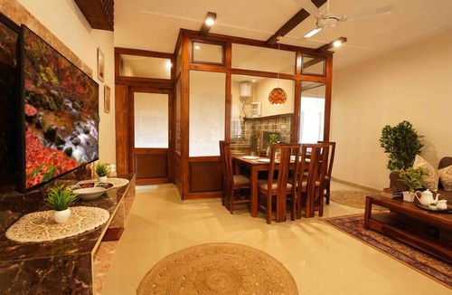 Nishat-Shalimar Apartment | Walisons Homestay Spirea 3 - BHK with Balcony B2