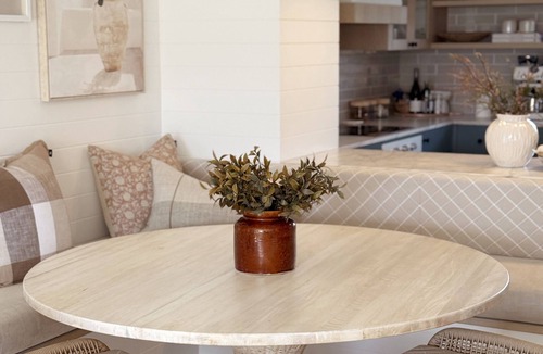 Runaway Bay Villa | Waterfront Villa, minutes from local Cafe's, Shops and the Broadwater