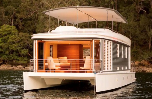 Lake Macquarie City Council Cabin | Watershed + Cruise + Moor