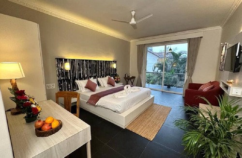 Morjim Hotel | WaveCrest Morjim By Joy Stays