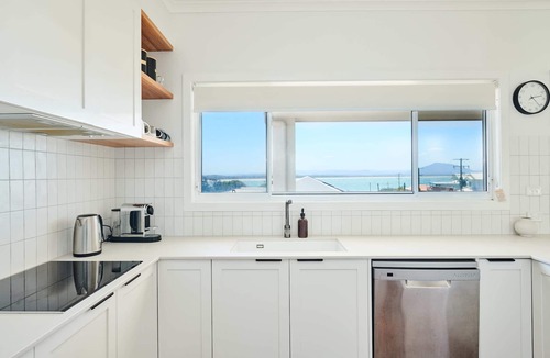 Crowdy Head House | Where you feel the breeze on your face and the sand on your feet in Crowdy