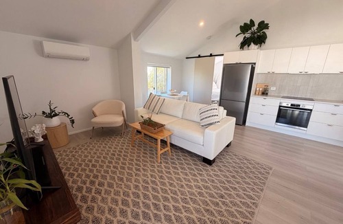 Stockton Apartment | Whispers on Dunbar - A Quiet Coastal Retreat
