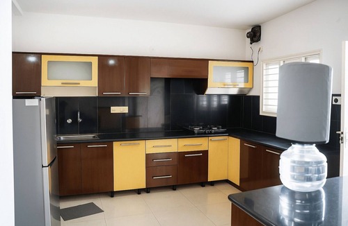 Gachibowli Apartment | White Fern Stays