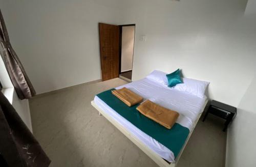 Tuljapur House | White Lotus Bhakta Niwas