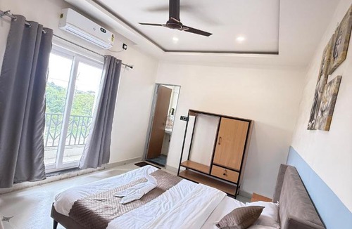 Bhopal Hotel | White lotus stay