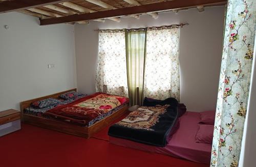 Kaza House | White rose homestay