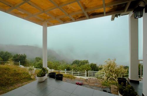 Vagamon Resort | White Stone Vagamon Hilltop Cottage by VOYE HOMES , Private Villa with Scenic Mountain Views