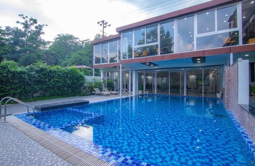 Ramnagar Hotel | Wildlife Stay by Corbett Treff