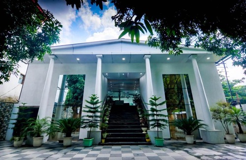 Ramnagar Hotel | Wildlife Stay by Corbett Treff