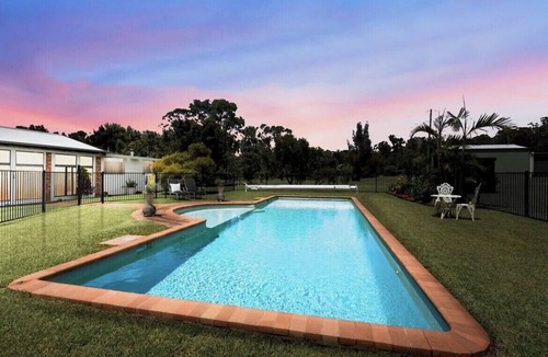 Lochinvar House | Winders Estate | Relax, Retreat, Reconnect